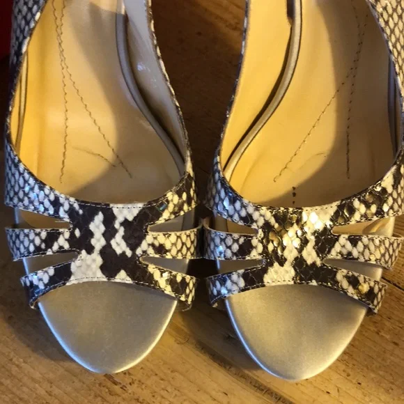 Kate Spade Python Slingback - Picture 5 of 8
